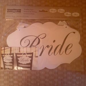 👰🏽 Bride & Groom 🤵🏽 Chair Hangers 💕